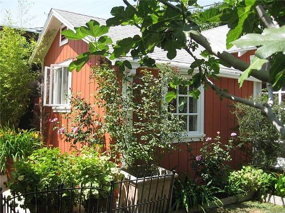 Front View-Garden
