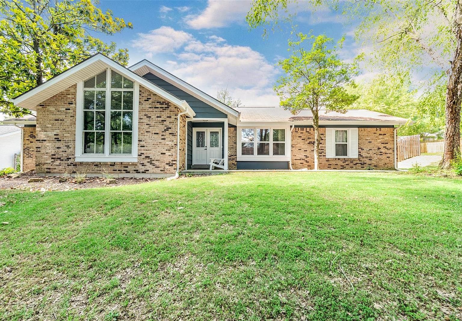 15286 Golden Rain Dr, Chesterfield, MO 63017 Zillow