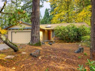 9832 SW 52nd Ave, Portland, OR 97219