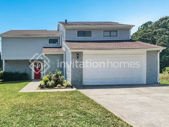 5006 Stoney Point Cir, Stone Mountain, GA 30088