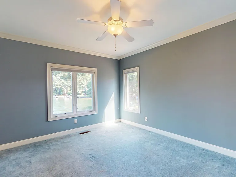 110 Josephs Point — Photo 30