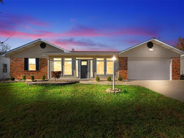 713 Cedar Glen Dr, Weldon Spring, MO 63304