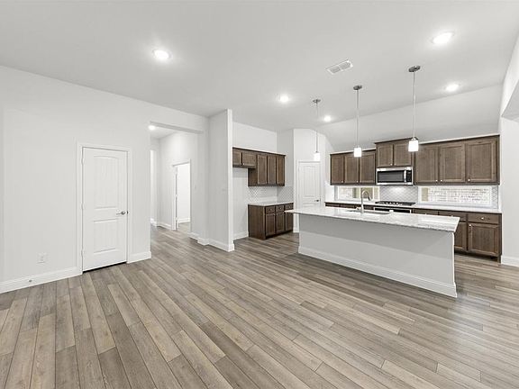 5th image of 716 New Dawn Dr #Vwmisi