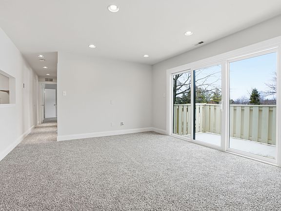 3rd image of 1210 Braxton Ct #1