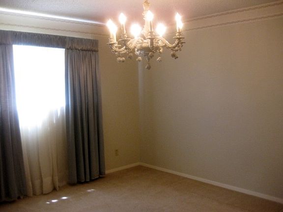 3rd image of 111 Camino Real St