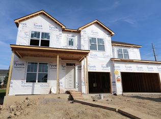 24240 Oak Ridge Blvd, South Lyon, MI 48178