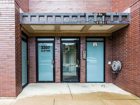 2nd image of 3207 N Clifton Ave APT 401
