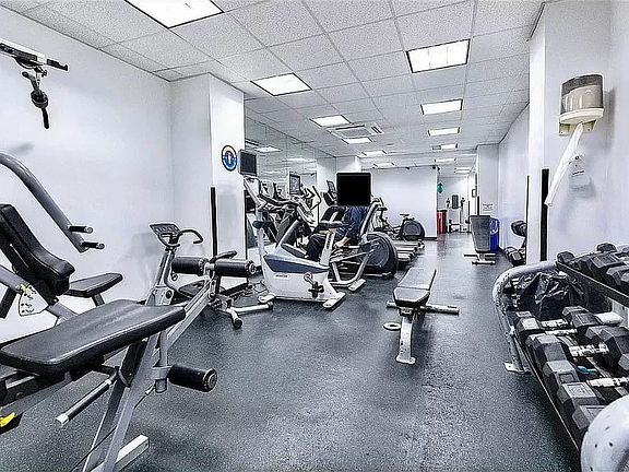 5th image of 108 E 38th St APT 1203
