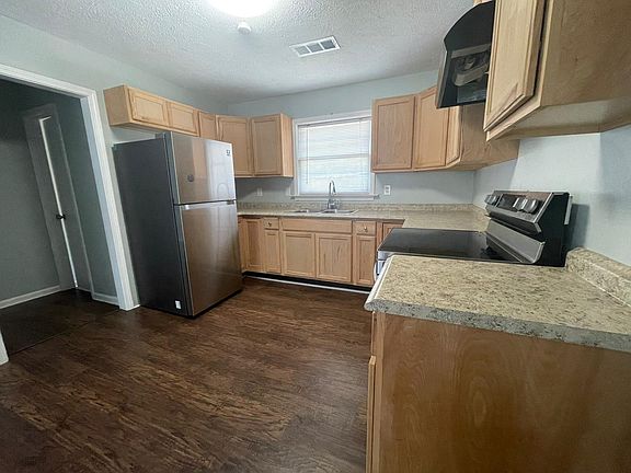 5th image of 774 South Ave