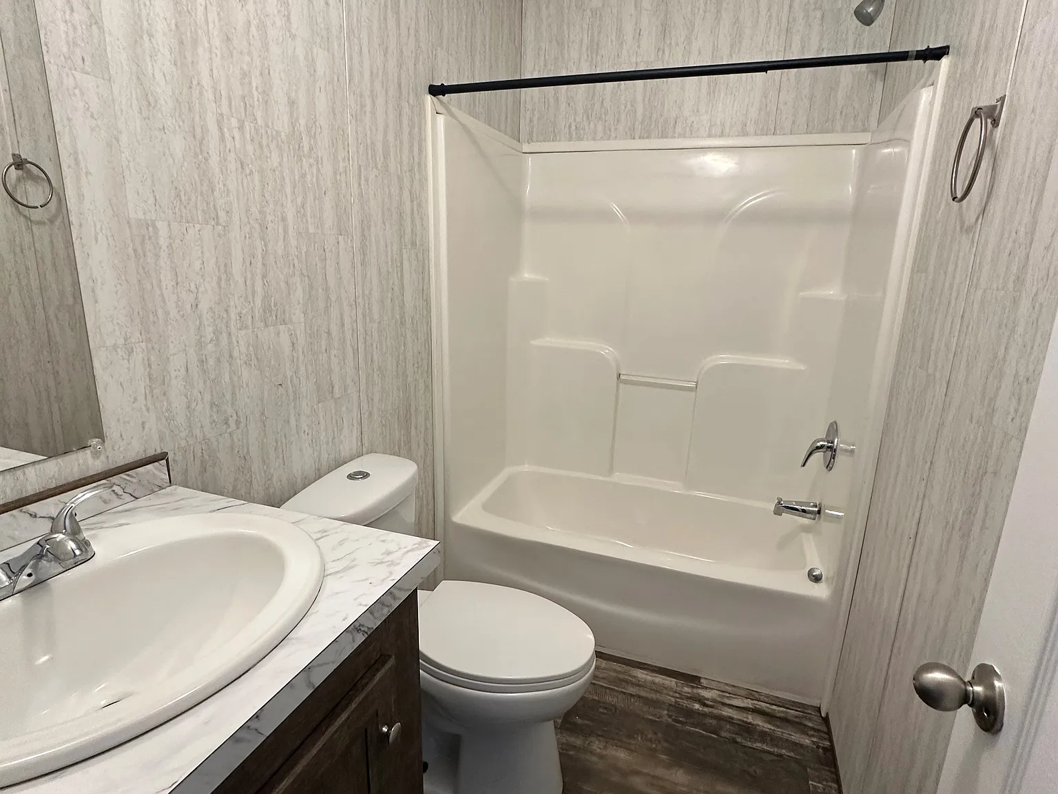 3 bed, 1216 sqft, $1,199 — Photo 3