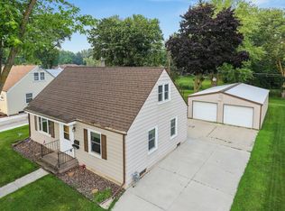514 S Parkway Dr, BRILLION, WI 54110