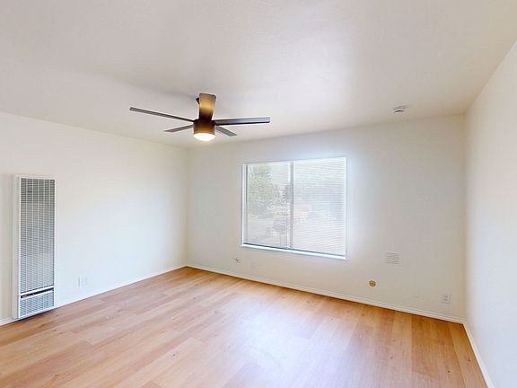 4th image of 1520 Castro St APT 11