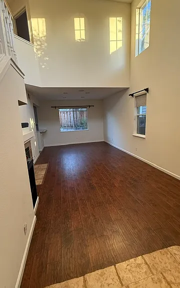 952 Furlong Dr — Photo 8