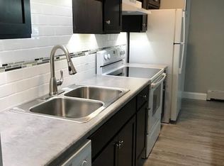 827 S Cleveland Ave APT 6, Mogadore, OH 44260