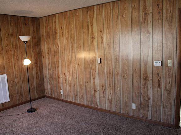 3rd image of 104 N Buller St