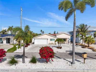 107 Albatross St, Fort Myers Beach, FL, 33931