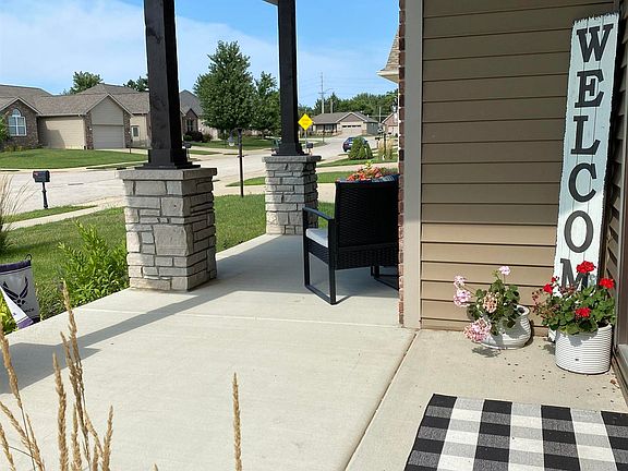 4th image of 2608 W Stonehenge Ct
