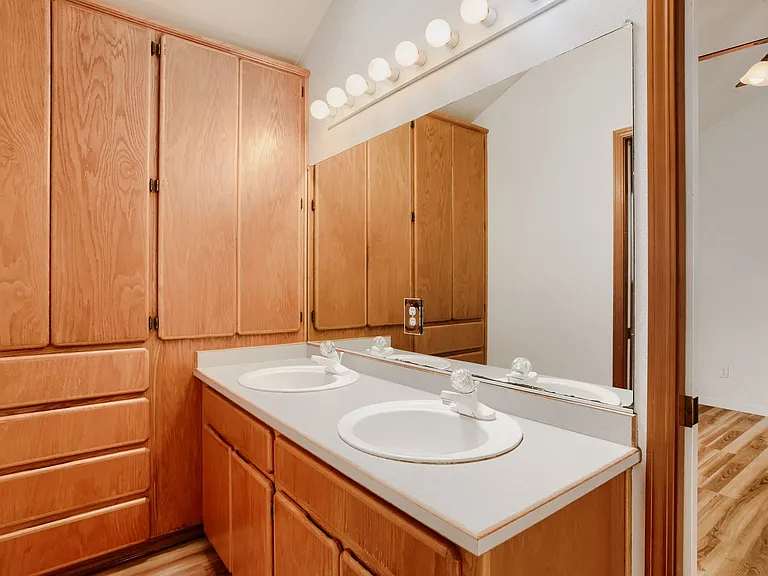 13189 SW 154th Ave — Photo 17