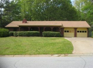 4677 Mossy Ln, Lilburn, GA 30047