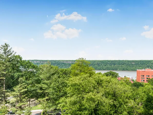 5900 Arlington Avenue image 7 of 16