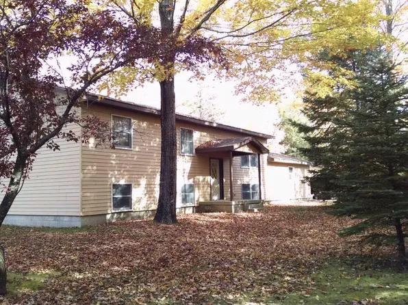 19410 Rayburn Hwy, Presque Isle, MI 49777