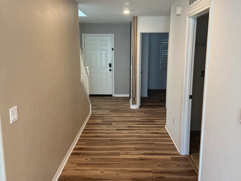 5161 Rowel St — Photo 6