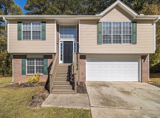 488 Barclay Ct, Stone Mountain, GA 30083