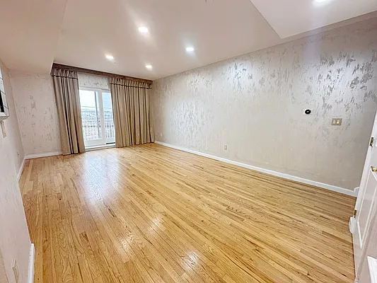 Rented by Brooklyn Property Group LLC | media 14