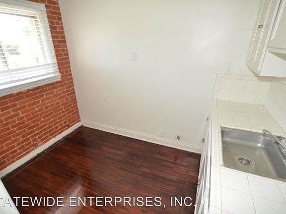 5th image of 147 S Normandie Ave APT 405