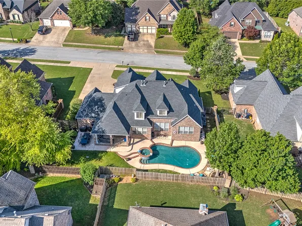 6605 S Willowridge Ln, Rogers, AR 72758