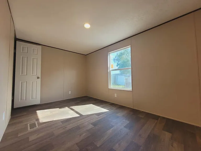 4954 W Highway 30 #16 — Photo 4