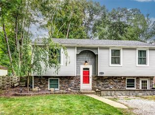 6246 Selkirk Dr, Madison, OH 44057