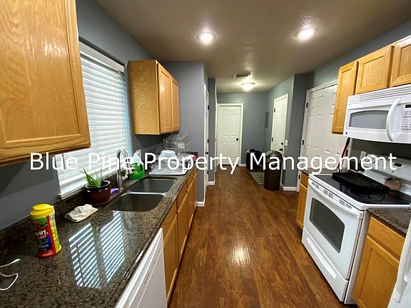 2nd image of 425 Dugout Way #1