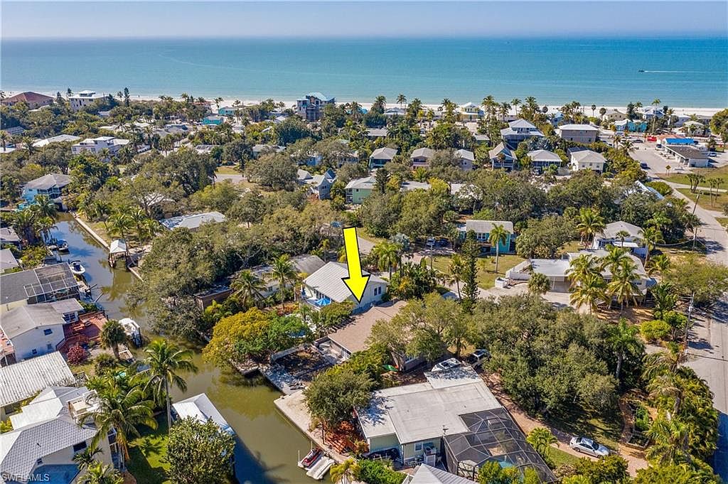 129 Falkirk St Fort Myers Beach Fl 33931 Zillow