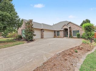 1717 Kamber Ter, Edmond, OK 73003