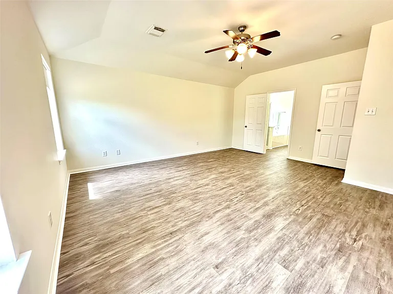 25311 Clover Ranch Dr — Photo 13