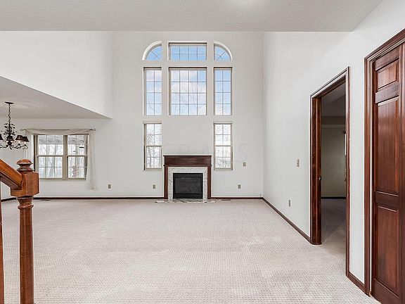 5th image of 318 Weatherburn Dr