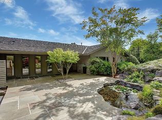 5530 SW Woods Ct, Portland, OR 97221