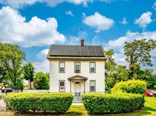 8 John St, Penns Grove, NJ 08069