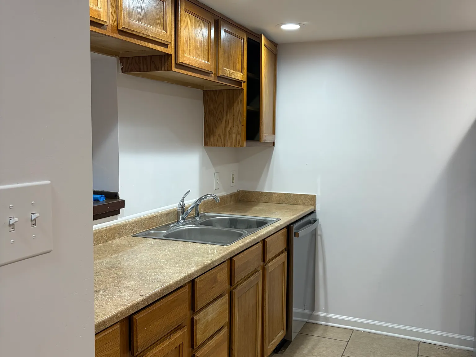 3 bed, 1400 sqft, $1,450 — Photo 4
