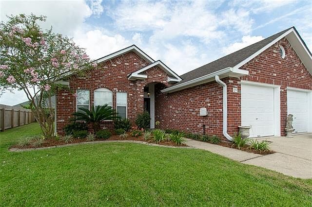 1st image of 29 Pampas Dr