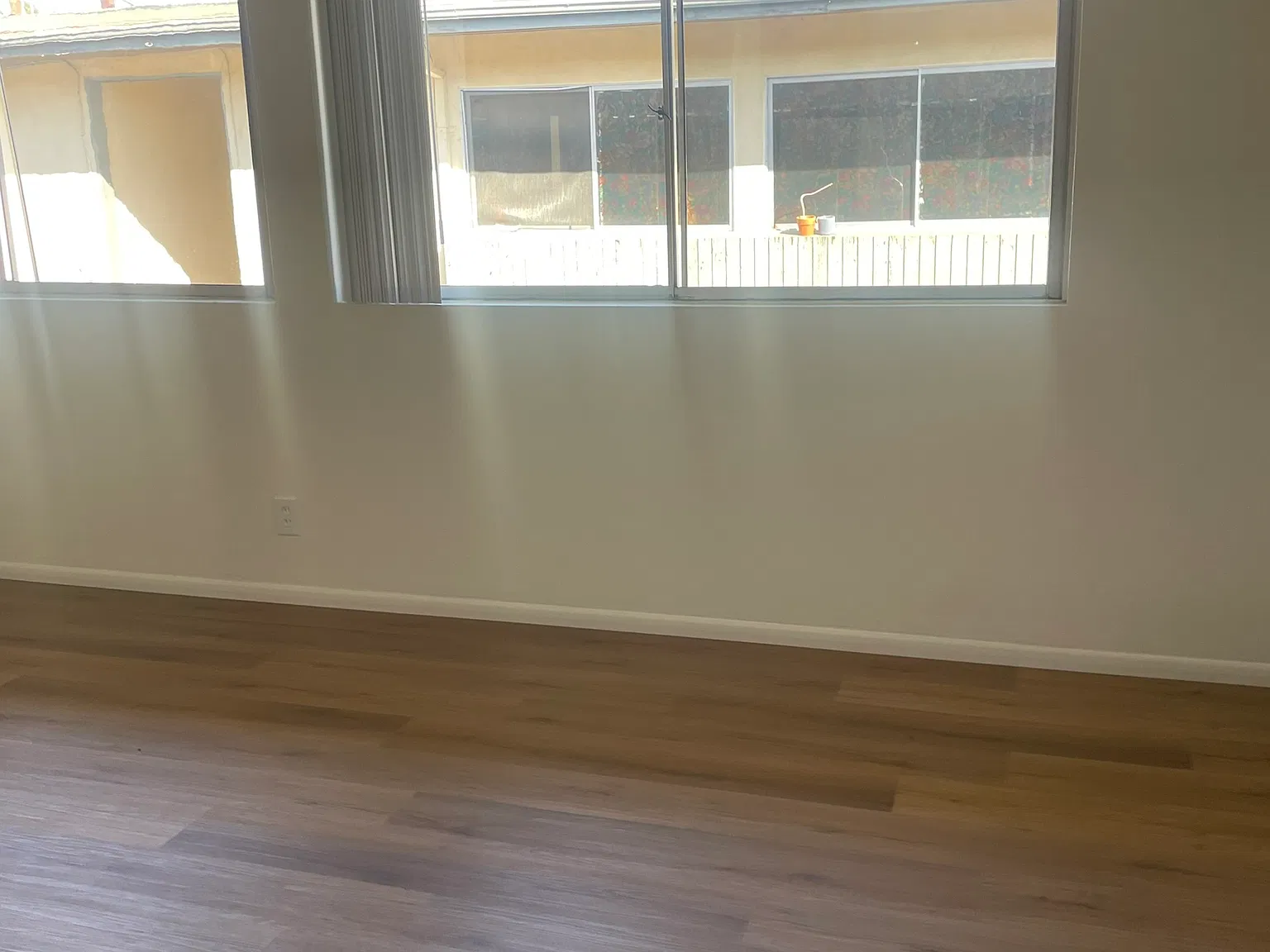 2 bed, 800 sqft, $1,900 — Photo 2