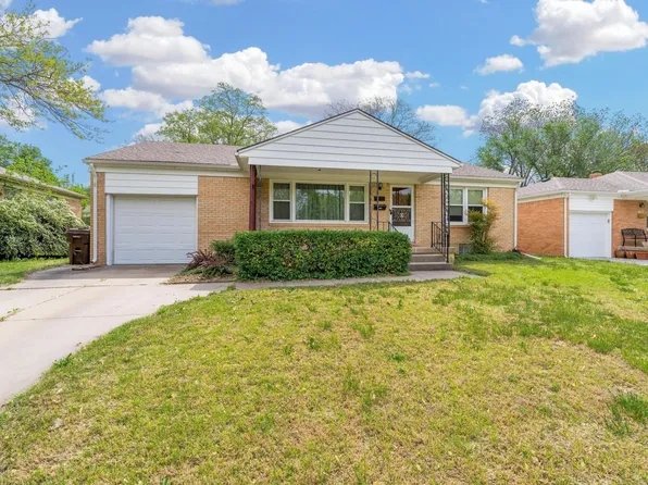 1114 S Fabrique Dr, Wichita, KS 67218