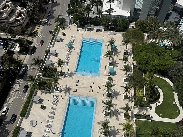 950 Brickell Bay Dr #2907 — Photo 2