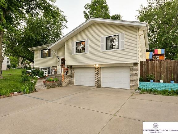 2nd image of 11822 S 34th St