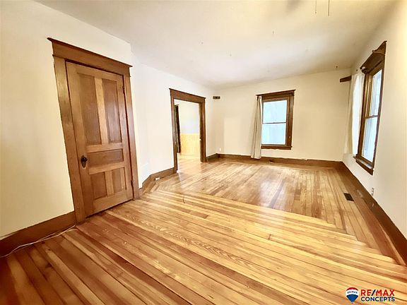 4th image of 6903 Francis St