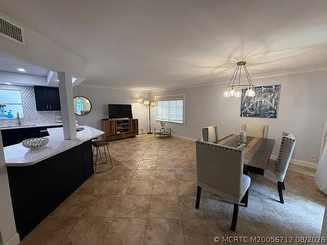 2 bed, 2.5 bath, 1250 sqft, $3,700 — Photo 3