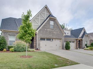 1001 Callaway Dr, Lebanon, TN 37087