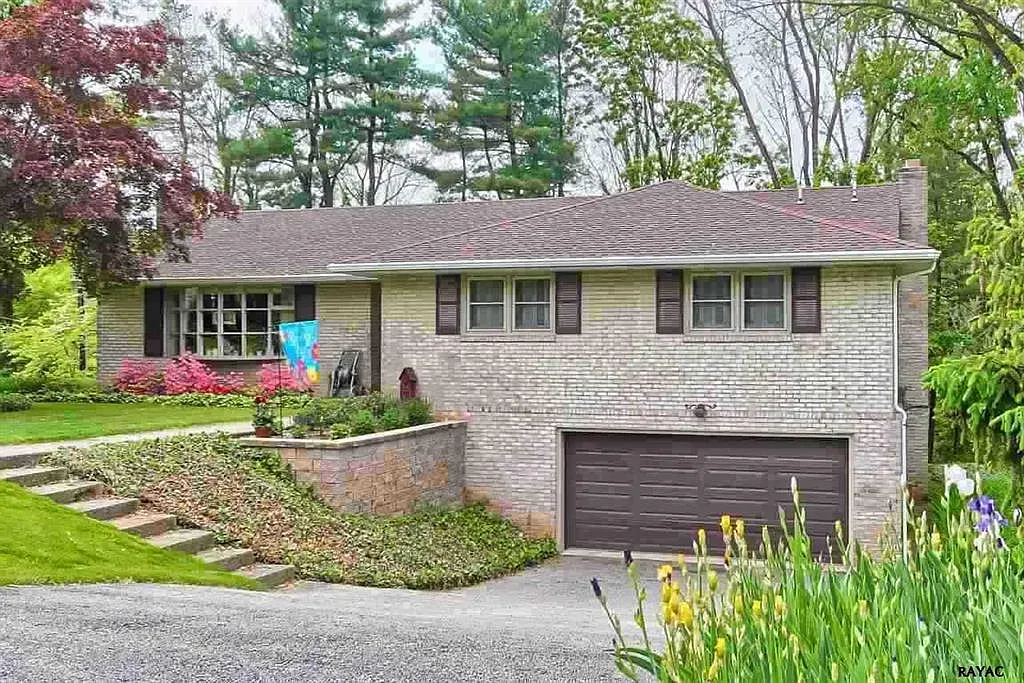 2181 Blenheim Ct photo 1