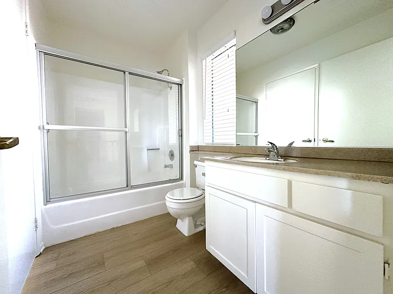 1345 S Westgate Ave #104 — Photo 4
